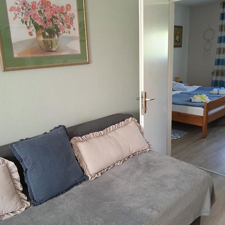 Studio Luna Appartement Karlovac Exteriör bild
