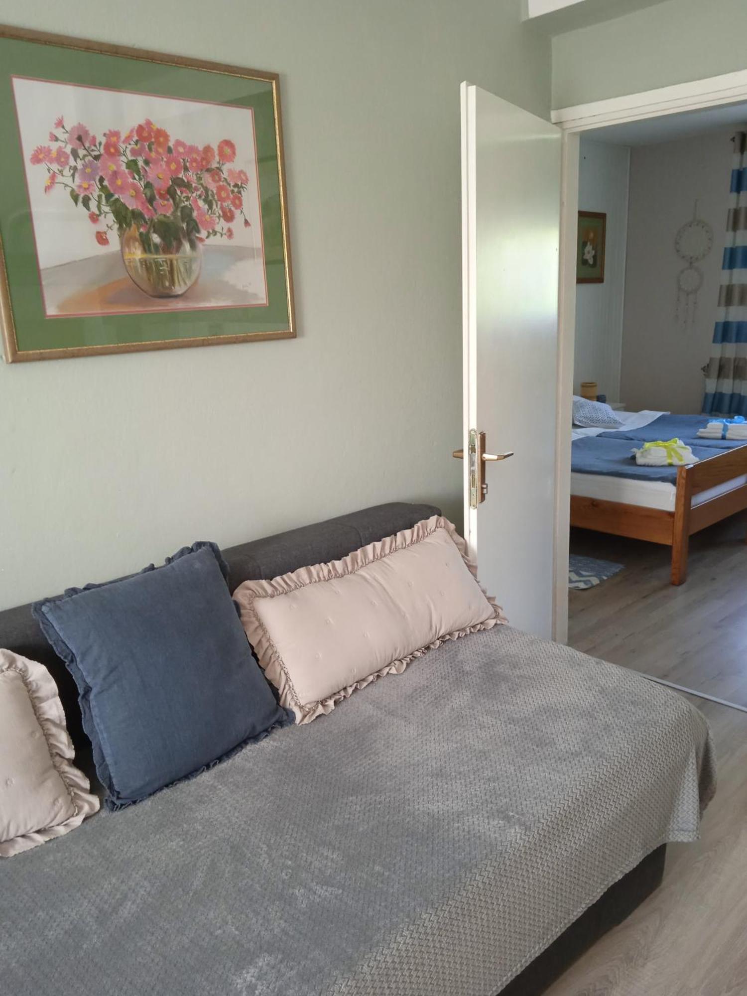 Studio Luna Appartement Karlovac Exteriör bild